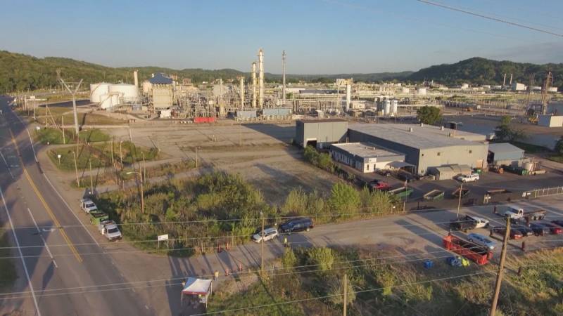 Два человека погибли в США в результате утечки химикатов на заводе