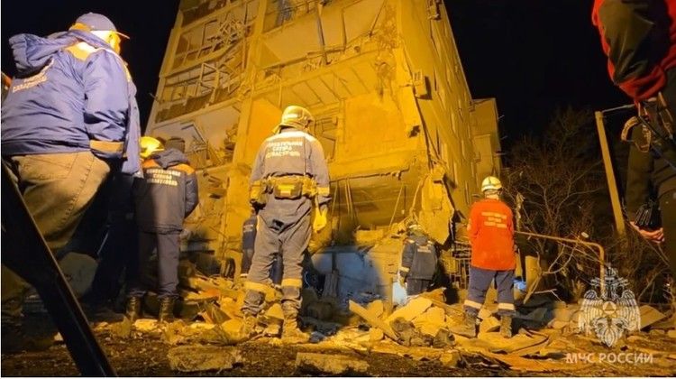 «Нужна будет инвалидная коляска»: пострадавшая при взрыве в Севастополе девушка уже месяц в больнице