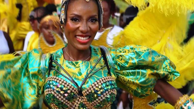 Яркий карнавал Фанти в Лагосе посвятили афробразильскому культурному наследию