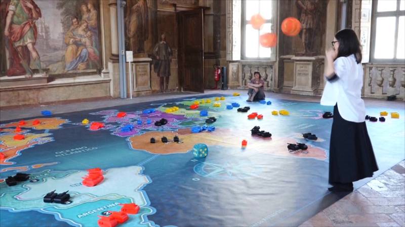 Обширный мир настольных игр представили на выставке в Италии