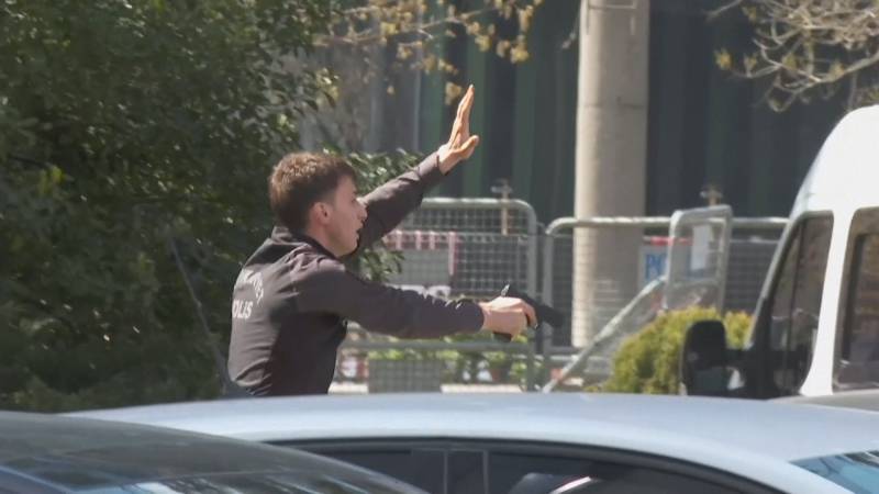 Перестрелка у консульства Израиля в Стамбуле: один нападавший убит, двое задержаны