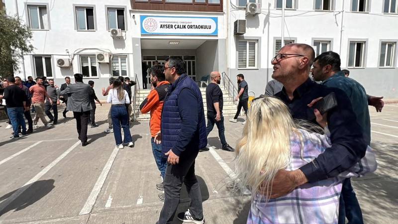 Снова стрельба в школе в Турции: десять погибших