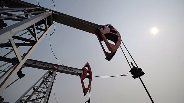 Bloomberg: эксперты ожидают сохранения цен на нефть в -100 в ближайший год
