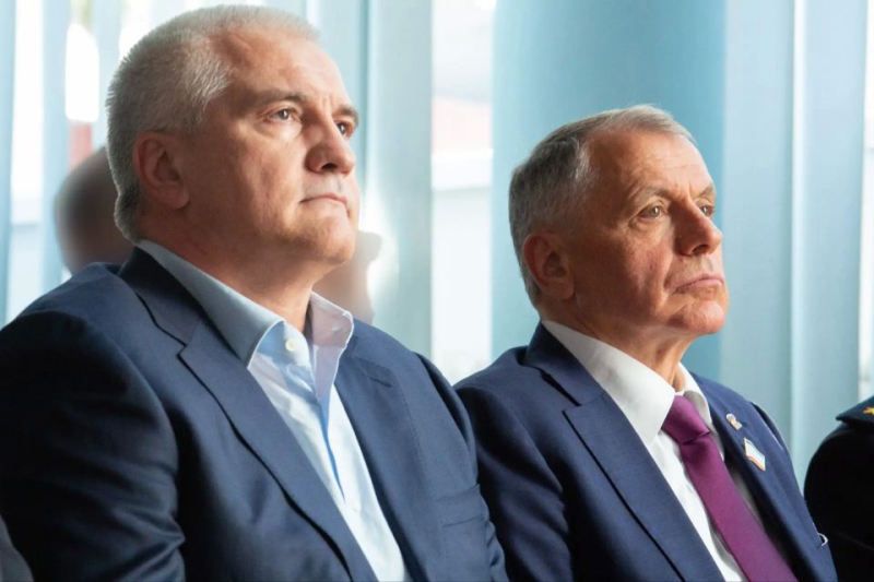 Крымских пограничников наградили в преддверии профессионального праздника