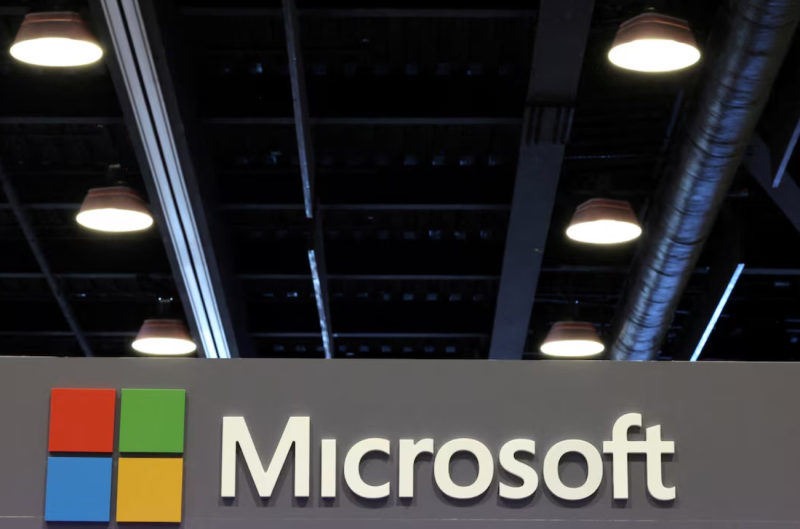 Акционеры Microsoft подали на компанию в суд