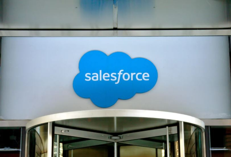 Salesforce приобрела ИИ-платформу Fin для обслуживания клиентов