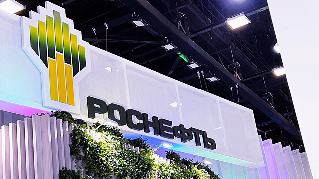 Сечин заявил о стабильной работе всех заправок «Роснефти»