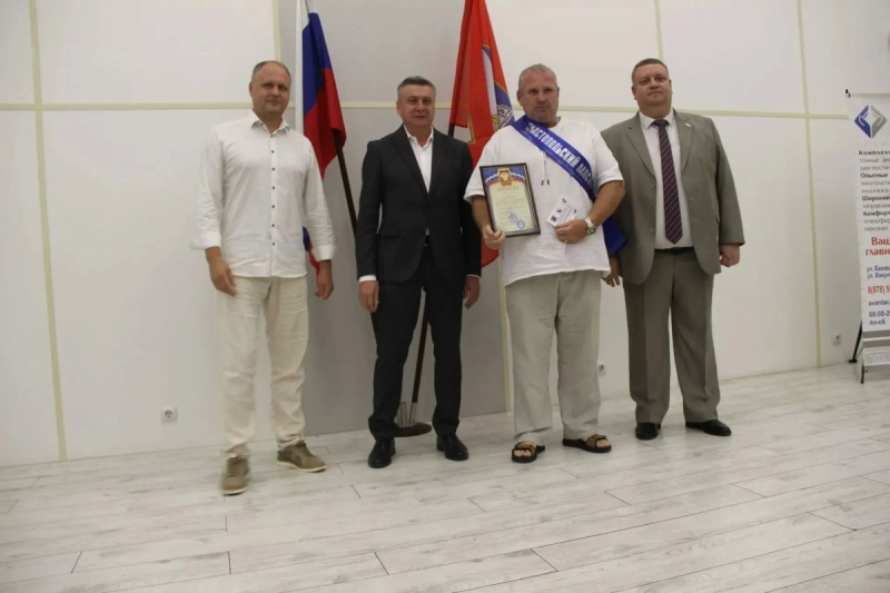 Сотрудники Спасательной службы Севастополя получили награды конкурса «Севастопольские мастера – 2026»