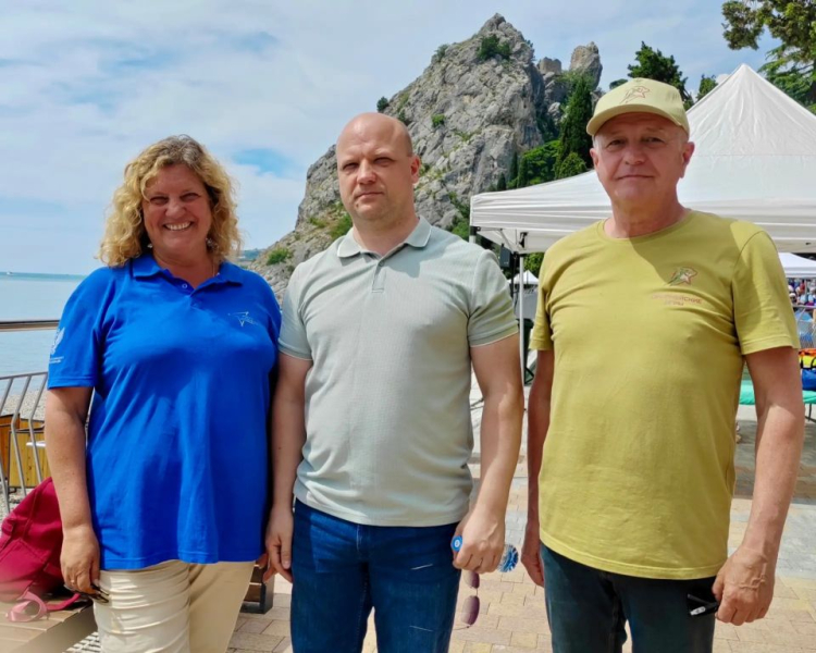 В «Артеке» состоялся Международный детский фестиваль «Пусть всегда будет солнце», приуроченный ко дню рождения «Артека»