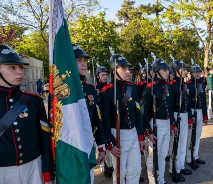В Балаклаве прошла военноисторическая церемония «Вечерняя зоря»