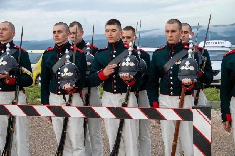 В Балаклаве прошла военноисторическая церемония «Вечерняя зоря»