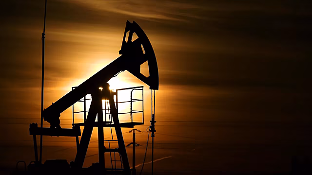 Цена Brent на&nbsp;бирже ICE ускорила снижение до&nbsp;более чем 3%