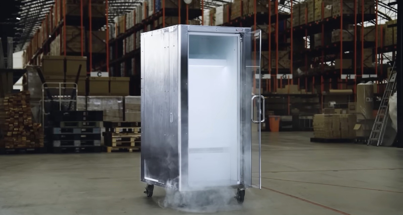 Японская компания SDRS представила кабину для охлаждения людей Do Hiemon Box