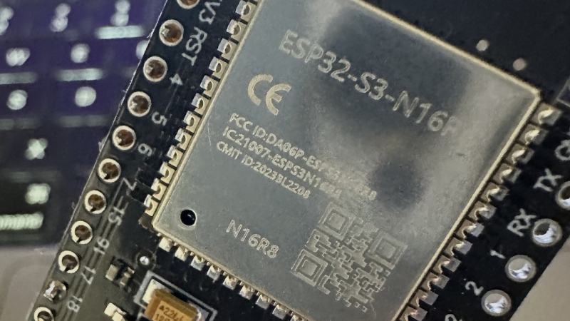 Языковую модель на 28,9&nbsp;млн параметров запустили на&nbsp;микроконтроллере ESP32-S3