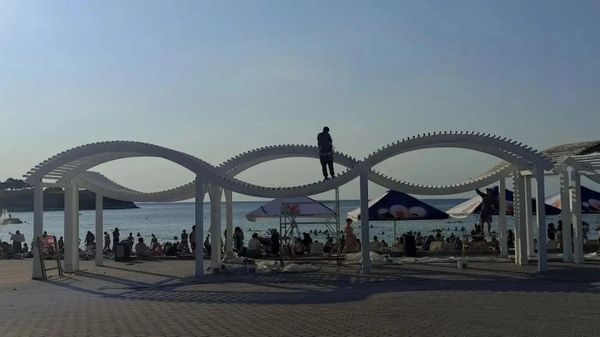 Пляж в Севастополе