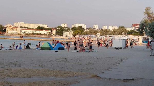 Пляж в Севастополе