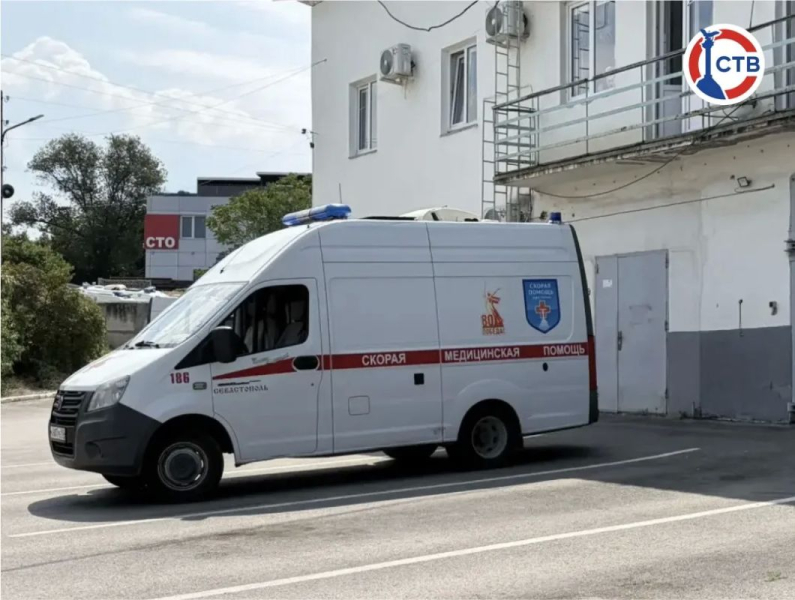 Скорая помощь работает во время воздушной тревоги