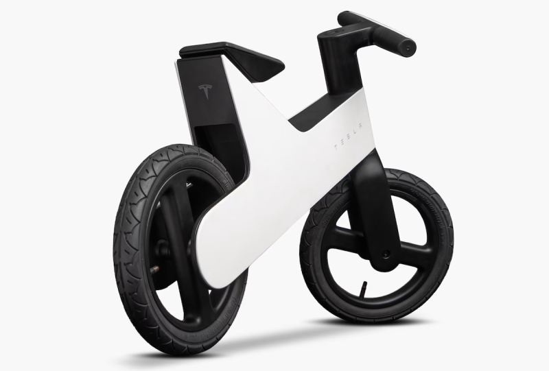 Tesla выпустила беговел Balance Bike для детей
