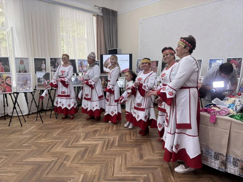 В Симферополе наградили победителей фотоконкурса «Кокошник — русское наследие»
