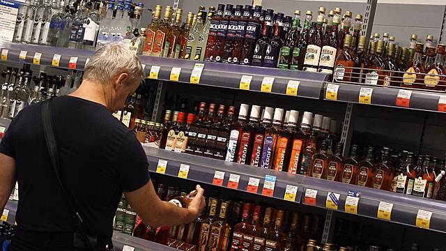 В России зафиксировали рекордное снижение потребления алкоголя