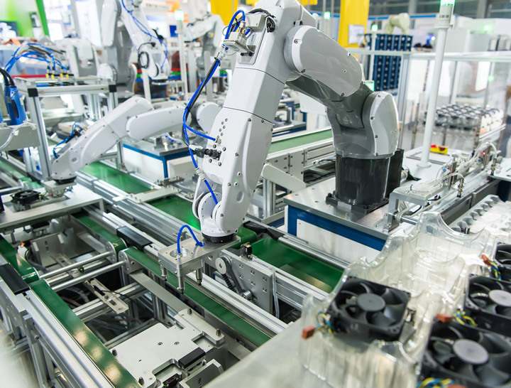 The Cost of System Rigidity: How Legacy Automation Falters While Adaptive Robots Excel