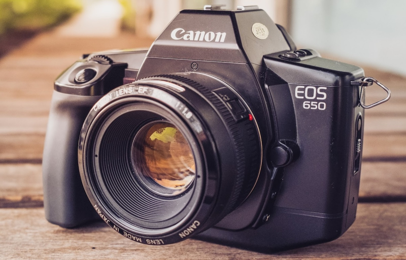 Canon представила полнокадровую беззеркальную фотокамеру EOS R8&nbsp;Mark II