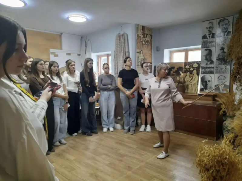 Экологическая практика: студенты педагогического колледжа Институт развития образования посетили Центр эколого-натуралистического творчества учащейся молодежи
