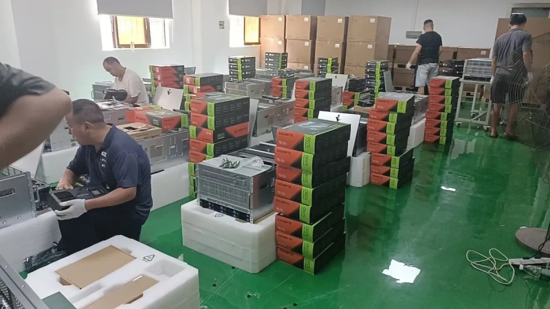 ИИ‑компании массово закупают RTX 5090, а до обычных пользователей доходит малая часть таких видеокарт