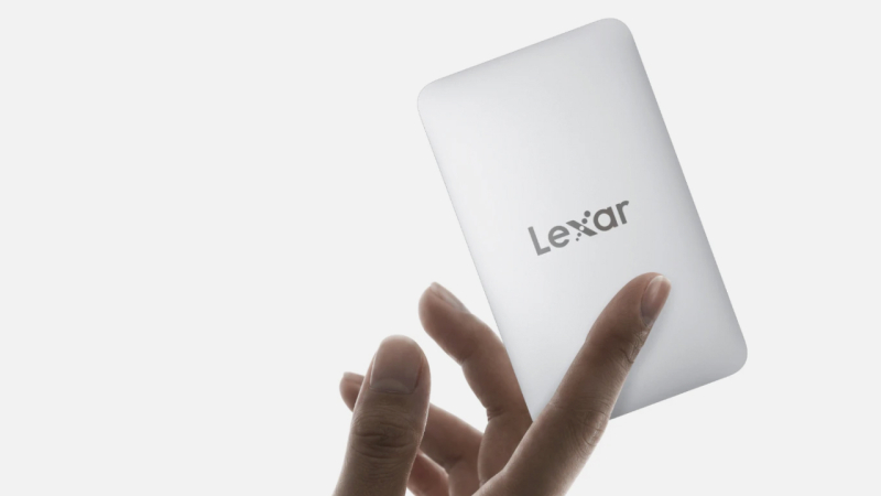 Lexar представила внешний SSD толщиной 3,8 мм; ради этого пришлось отказаться от порта USB‑C