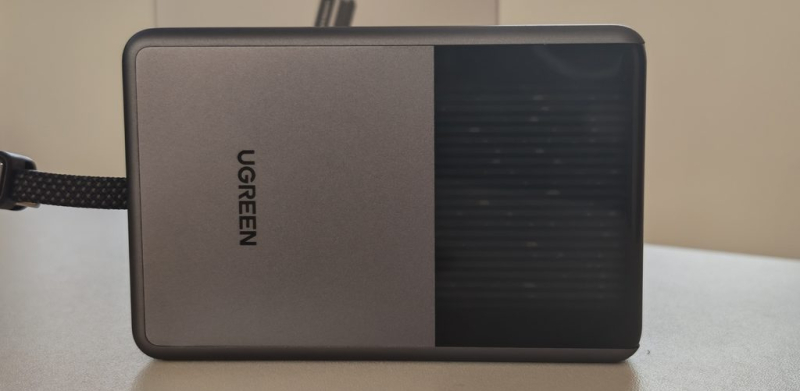 Ugreen выпустила пауэрбанк MagFlow Pro со встроенным жидкостным охлаждением