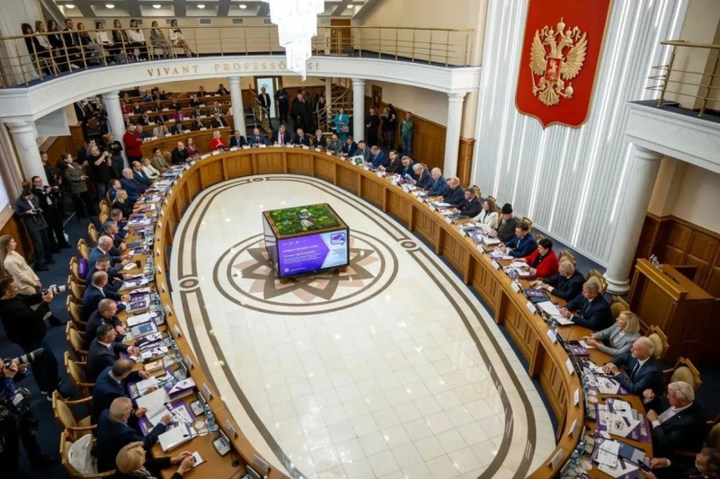 Уполномоченный по правам человека в городе Севастополе Павел Буцай выступил на Втором Белгородском юридическом форуме, приуроченному к 150-летию Белгородского государственного национального исследовательского университета
