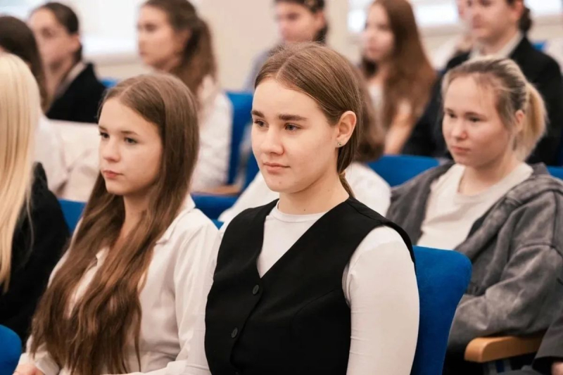 Диалог на равных. Руководство Департамента образования и науки Севастополя пообщалось со студентами колледжей и техникумов Севастополя