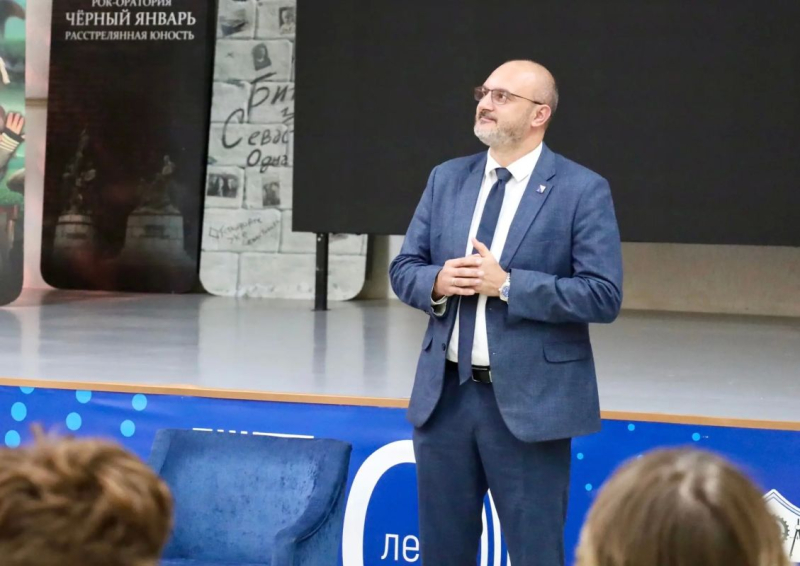 Диалог на равных. Руководство Департамента образования и науки Севастополя пообщалось со студентами колледжей и техникумов Севастополя