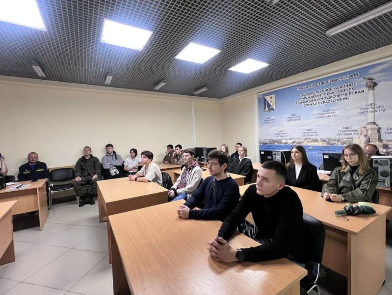 Участники акселерационной программы ПриморТЕХ побывали на экскурсии в ЕДДС Севастополя