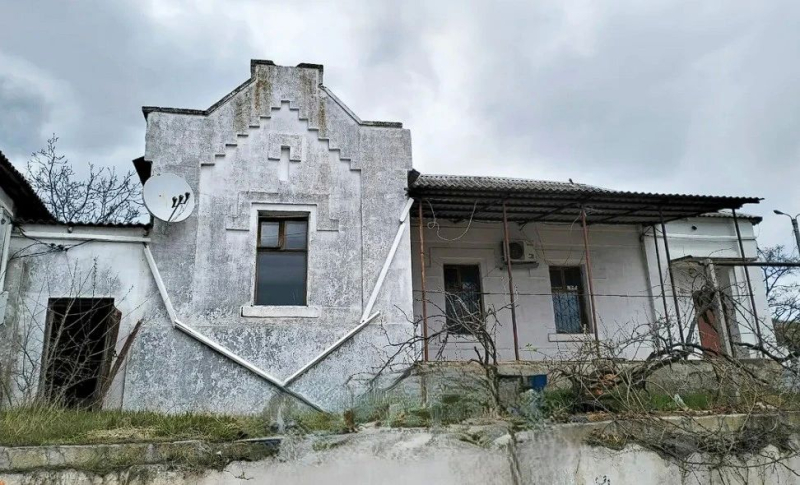 Защитники старины просят сохранить «белый дом» в Севастополе